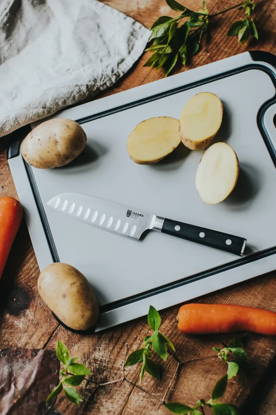 Asama santokumes 13 cm, Zwart handvat