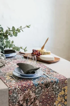 Botanic Garden tafelloper 45x150 cm, Roze bruin