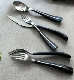 Contour grillmes, Zwart