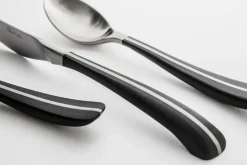 Contour theelepel, Zwart