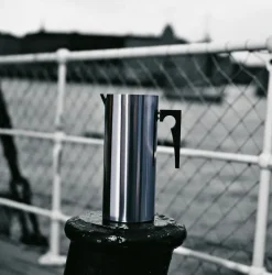 Cylinda Lina kan, staal