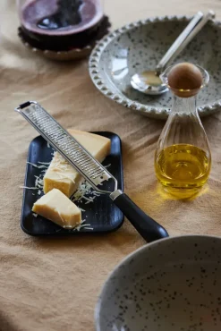 Edith tafelkleed 150x280 cm, Beige