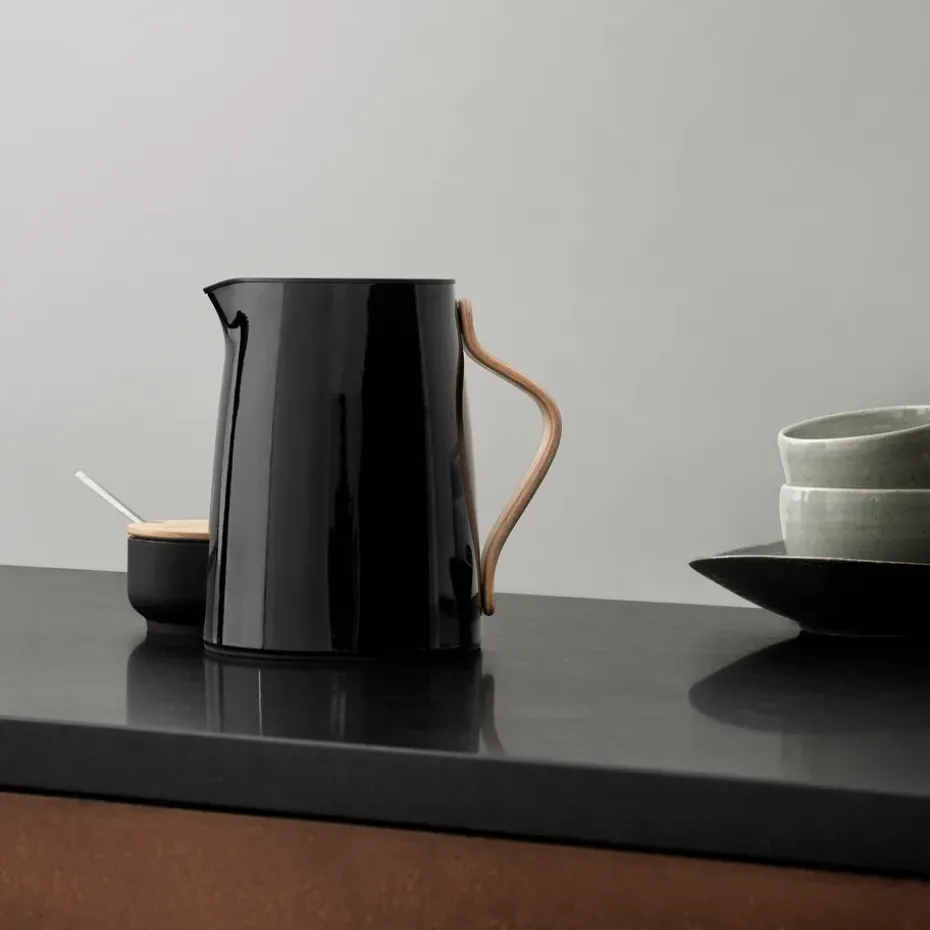 Emma thee thermoskan, Zwart