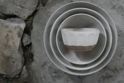 Ernst schaal steengoed, Wit-naturel, Ø24 cm