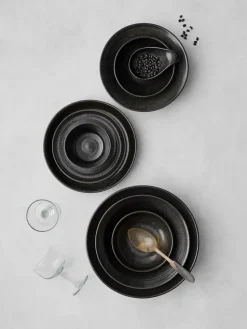 Fenix pastabord Ø23 cm, Bruin-zwart