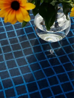 Geruit jacquardgeweven tafelkleed 147x147 cm, Blue-black