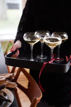 Hanna dienblad, Zwart