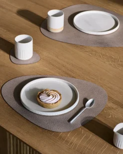 Hippo placemat curve M, Warm grey