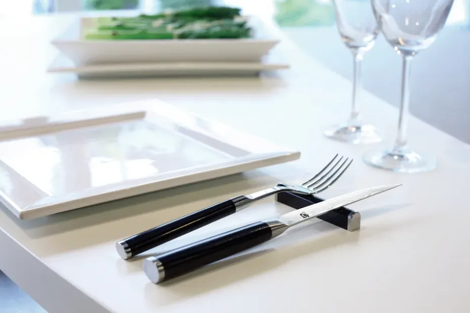 Kai Shun Classic mes & vork set, Chroom-zwart