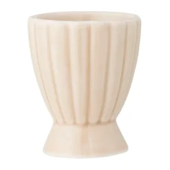 Latina eierdop, Nature