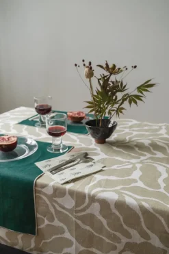 Leaves borsduk 149x250 cm, Sand