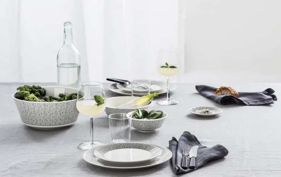 Mainio Sarastus schotel Ø11,5 cm, Zwart-wit