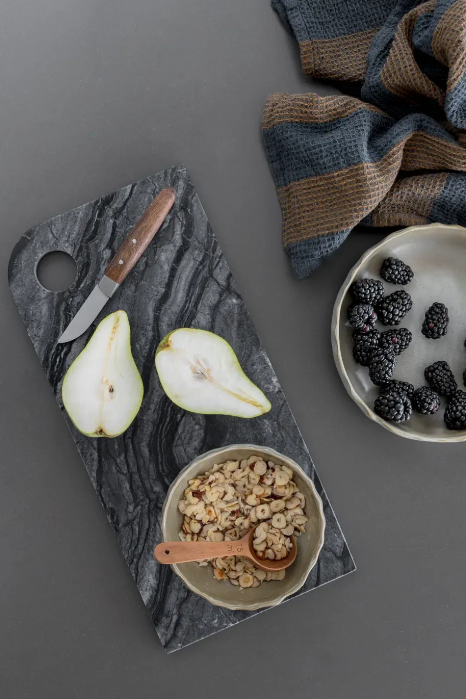 Marble serveerblad medium 20x30 cm, Brown