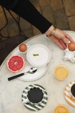 Monica kop met schotel, Groen