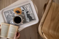 Moomin dienblad 32x42 cm, Finnish Moominvalley map