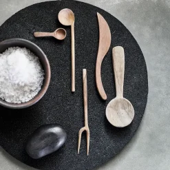 Muubs olijflepel, Natuur