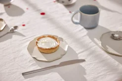 Nori tafelkleed 140x260 cm, White-cherry red