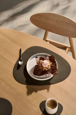 Nupo placemat curve M, Caviar