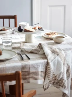 Odette tafelkleed, Brown, 145x330 cm