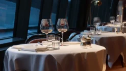 Orrefors x Björn Frantzén rode wijnglazen 2-pack, 75 cl