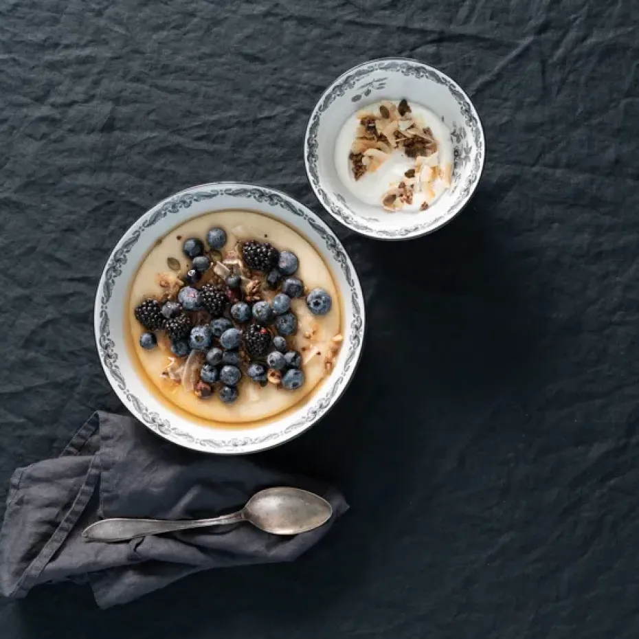 Ostindia Svart diep bord, Ø 22 cm