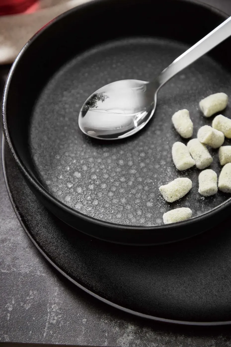 Raw soepbord Ø19,4 cm., Titanium black