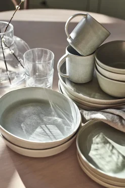 Sandsbro pastabord, Lichtgrijs, Ø23 cm