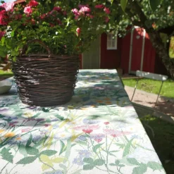 Sommartid tafelkleed, 145 x 250 cm.