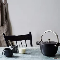 Staub ronde theekan 1,15 L, Zwart