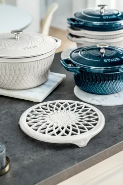 Staub Twister onderzetter 18,5x19 cm, White truffel