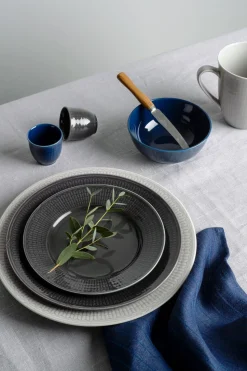 Swedish Grace bord Ø27 cm, Mist (grijs)