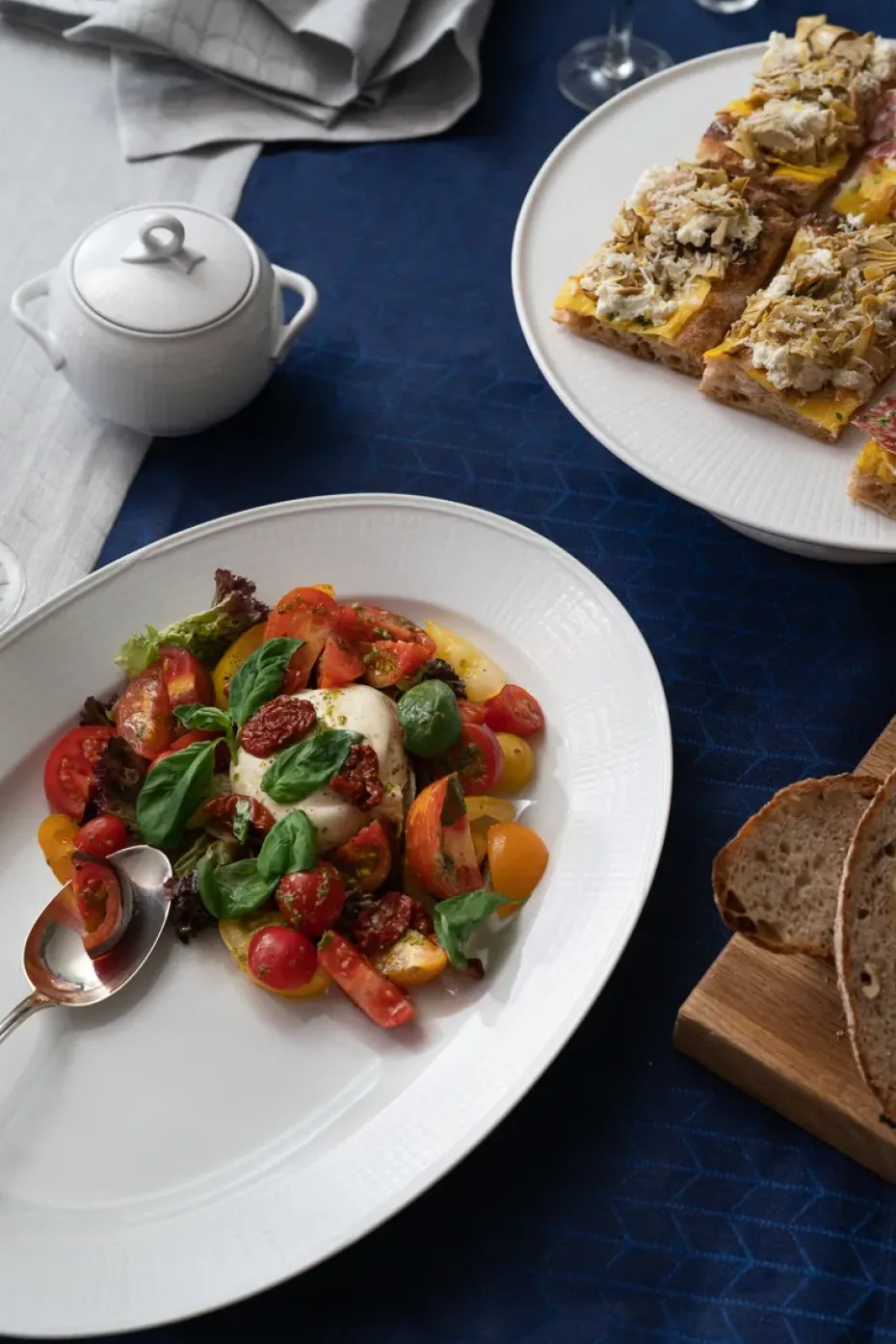 Swedish Grace taartbord 31 cm, Sneeuw