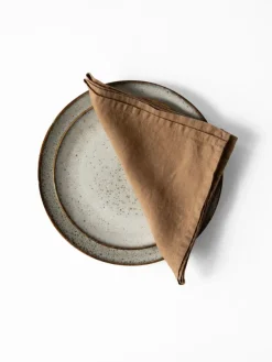 Washed linen servet, Hazelnoot